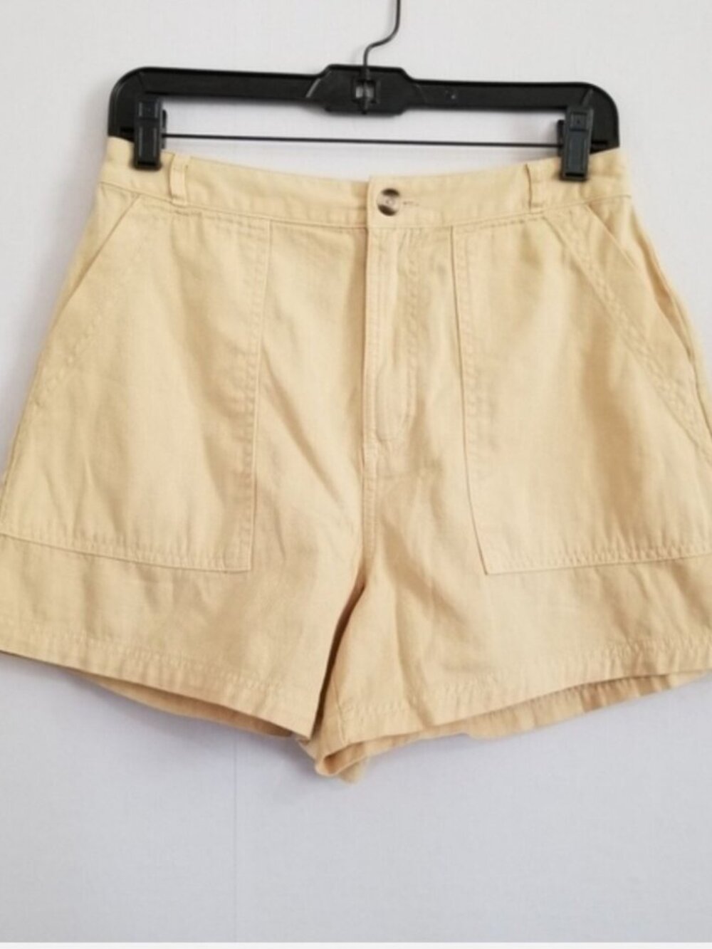 Shorts Size 4
